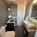 Holiday home Marble's *
